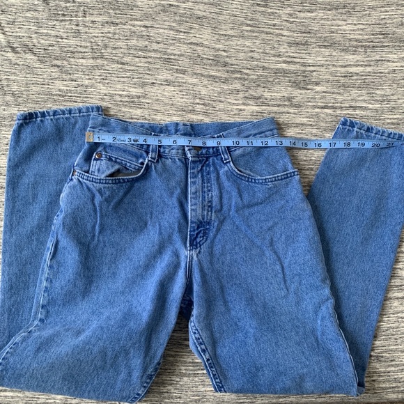 Vintage 90s Lee High-Rise Slim mom jeans - Picture 2 of 6